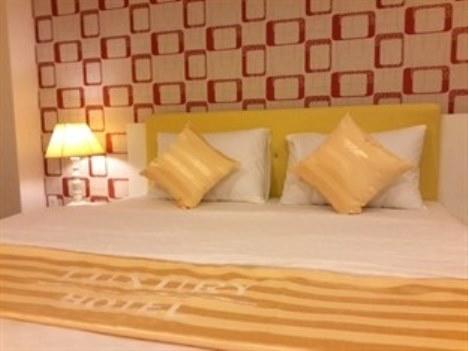 Luxury Hotel Cidade de Ho Chi Minh Quarto foto